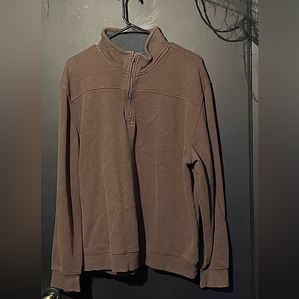 Long sleeve quarter zip